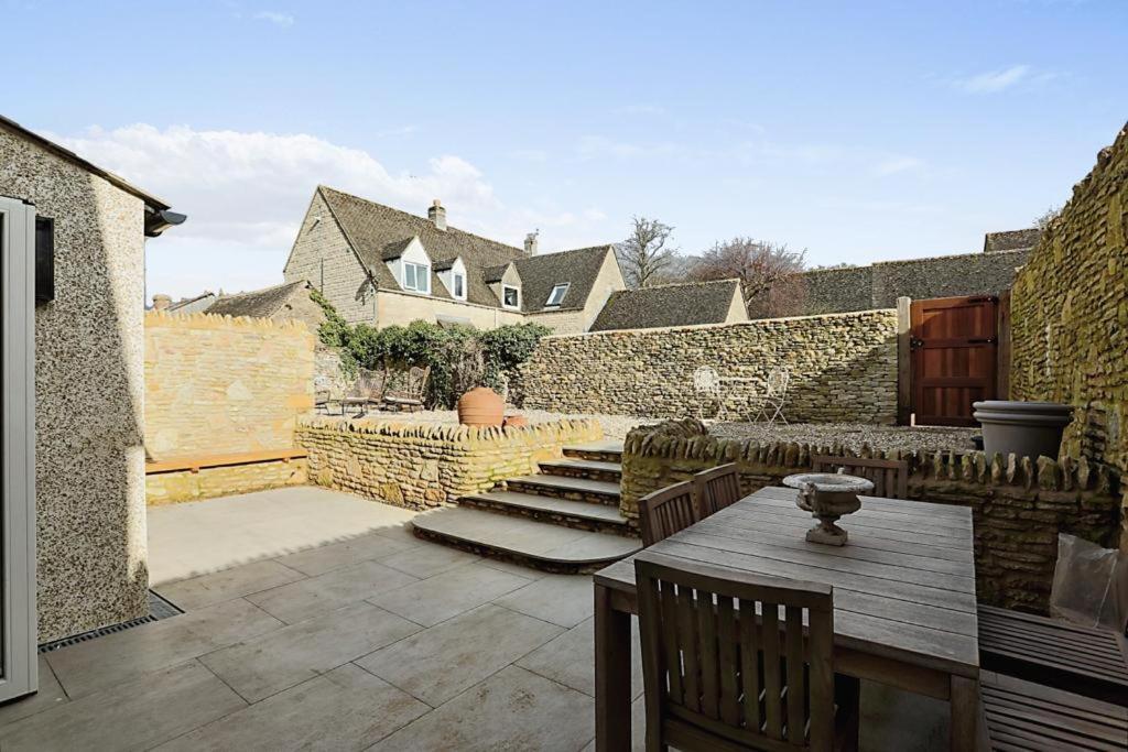 Luxury Cotswold Cottage With Hot Tub In Stow On The Wold! Zewnętrze zdjęcie