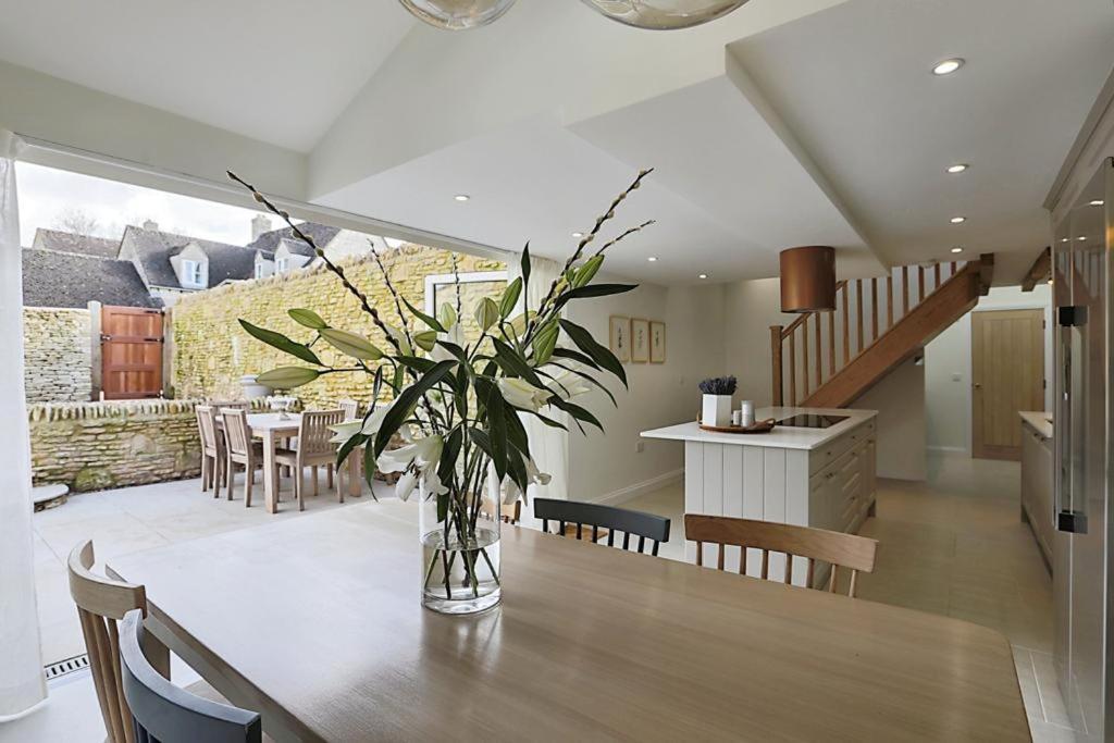 Luxury Cotswold Cottage With Hot Tub In Stow On The Wold! Zewnętrze zdjęcie